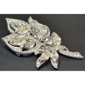 Vintage 1970s Signed Eisenberg Ice Clear Rhinestone Brooch 7151